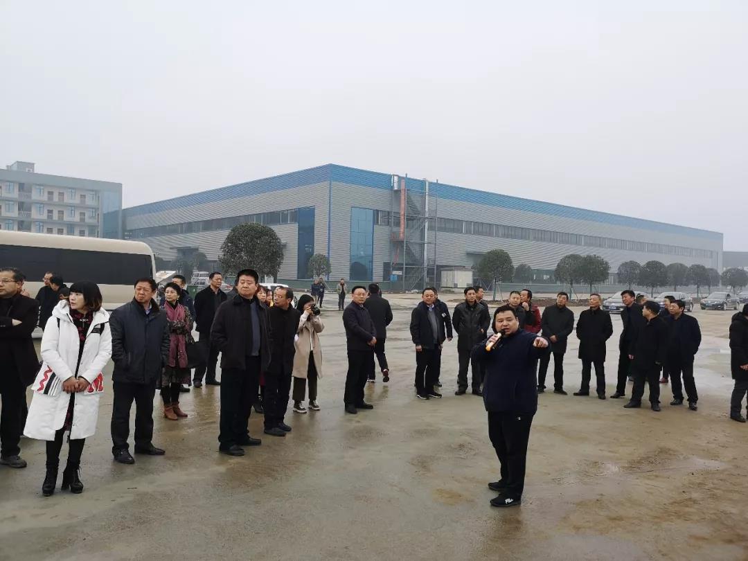隨州市委、市人大代表團(tuán)蒞臨程力集團(tuán)商用車產(chǎn)業(yè)園視察